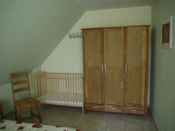 2. Schlafzimmer Bild 2